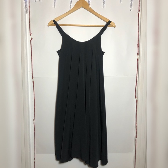 ✨ETIKA BLACK SLEEVELESS DRESS (M) - Picture 2 of 5